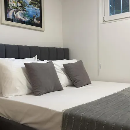 Apartment Flat In Center Of Tirana